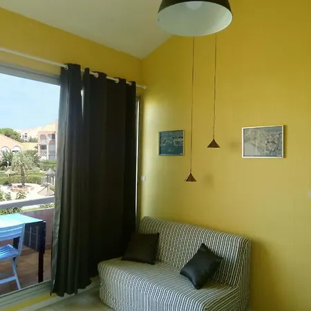 Appt T2, Piscine, La A 130m! Parking Prive Clos, Lave-linge, Lave-vaisselle, Draps, Linge Et Menage Inclus!